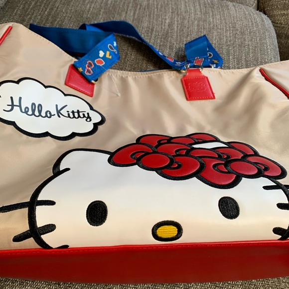 Hello Kitty Tote - Picture 1 of 9